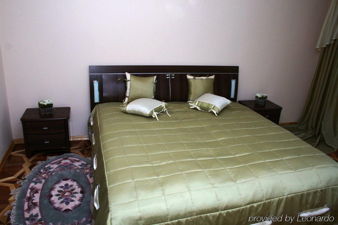 Edem Hotel Chubynske Room photo